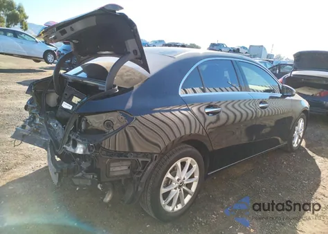 2019 Mercedes-Benz A 220 из США, поврежденный, VIN WDD3G4EB5KW022561